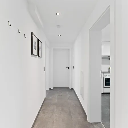 Apartament Stilvolle Mit Loggia Im Stadtzentrum - Kingsize Bett - Smart Tv - Netflix - 60qm - 24h Check-in *