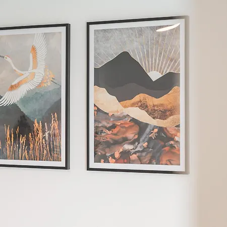 - Stilvolle Mit Loggia Im Stadtzentrum - Kingsize Bett - Smart Tv - Netflix - 60qm - 24h Check-in Apartmán *