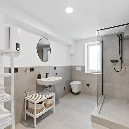 - Stilvolle Mit Loggia Im Stadtzentrum - Kingsize Bett - Smart Tv - Netflix - 60qm - 24h Check-in Apartmán Ludwigsburg